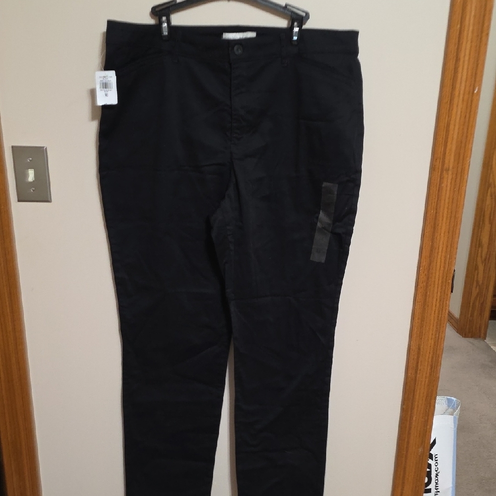 Gloria Vanderbilt Black Trousers